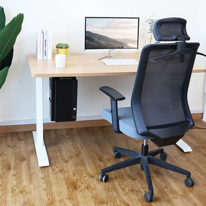 071 Kompiuterio laikikliai