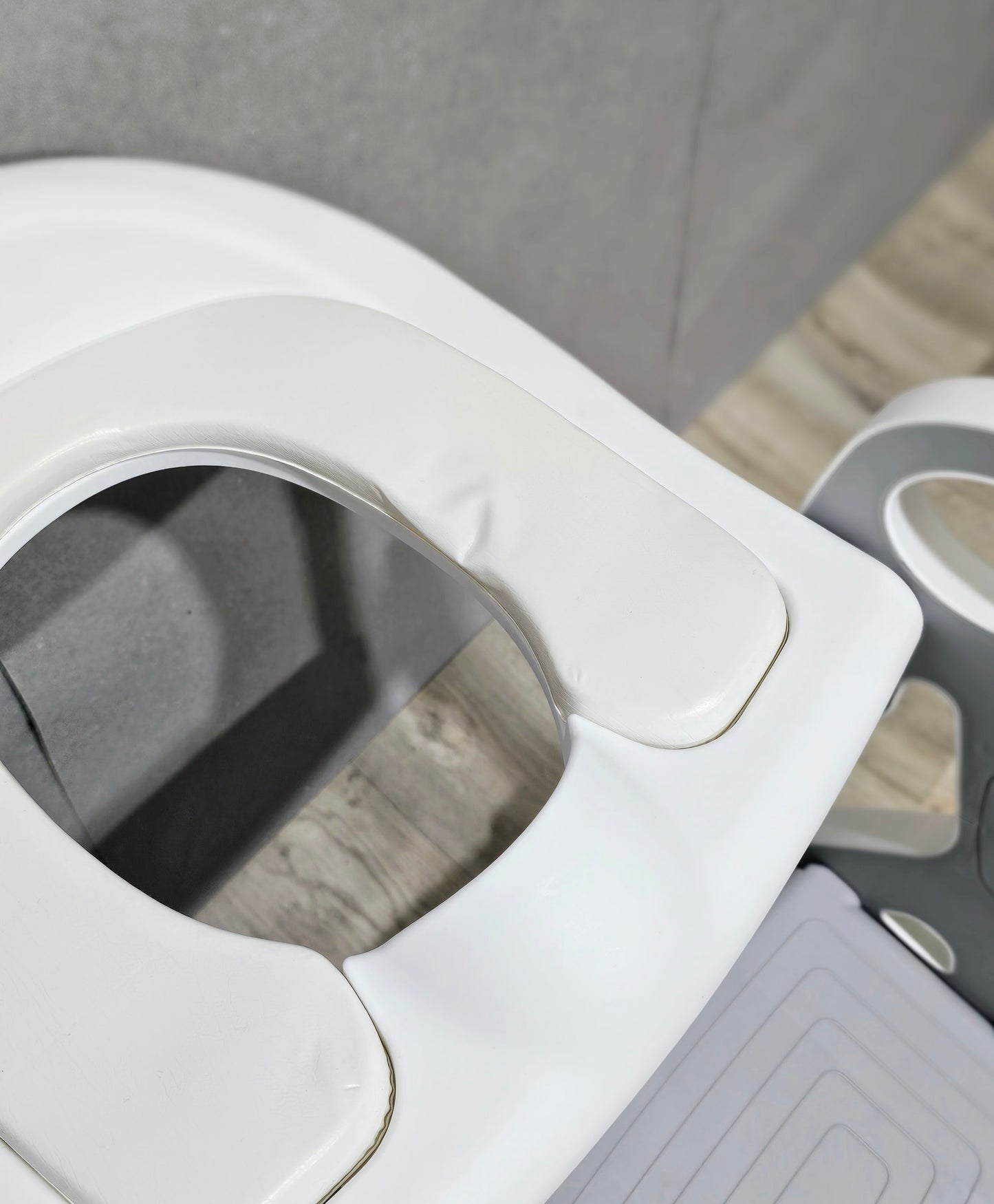 0091 Tualeto laipteliai vaikui